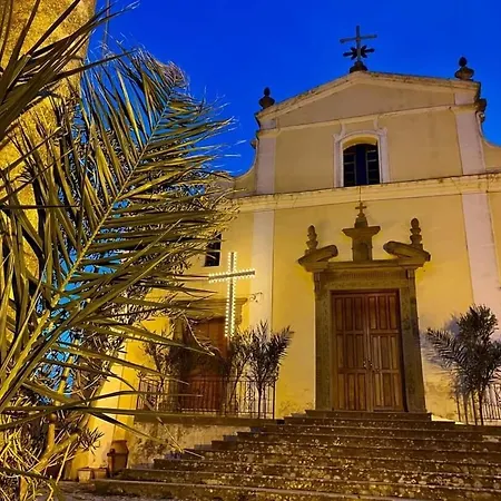 Bella Casa D'epoca In Splendido Borgo Siciliano *