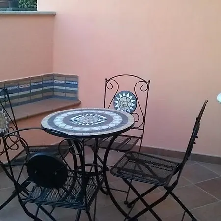 Bella Casa D'epoca In Splendido Borgo Siciliano Piraino