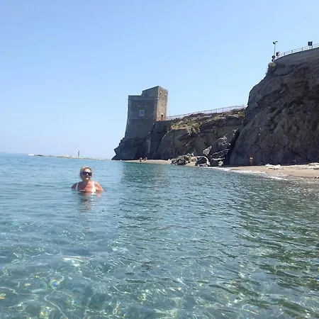 Bella Casa D'epoca In Splendido Borgo Siciliano Piraino