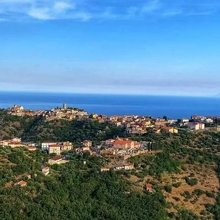 Bella Casa D'epoca In Splendido Borgo Siciliano * Piraino